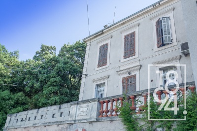 MAISON FAMILIALE AVEC JARDIN